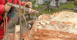 Демонтаж дымовых труб в Старой Руссе - профессиональные услуги от Сварной-Срс от 517 руб.